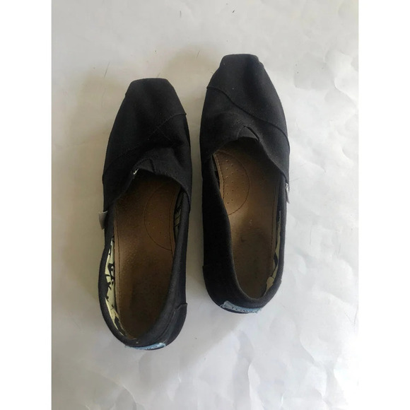TOMS Women’s Canvas Slip-on flat shoes Size 8 - Picture 1 of 7